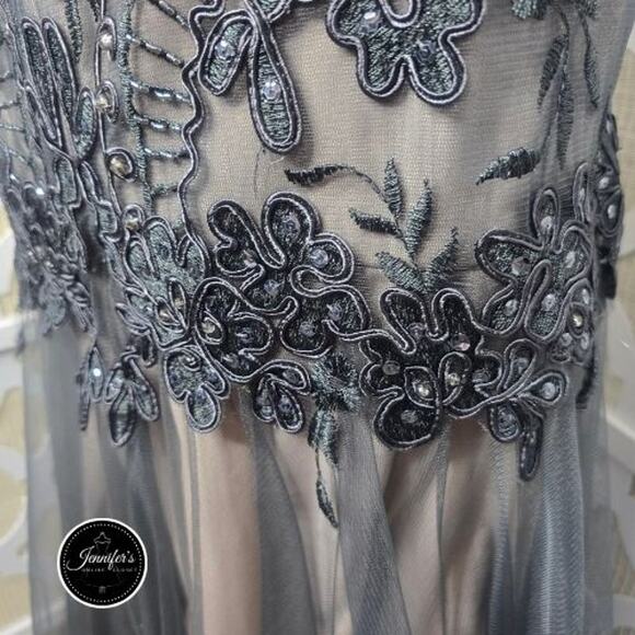 Cachet Charcoal Applique Illusion Tulle Mermaid Evening Gown Size 4 - Picture 12 of 16